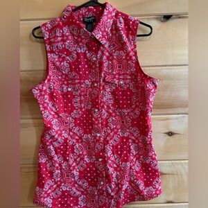 Wrangler Red Paisley  Snap Button  Sleeveless Shirt sz M